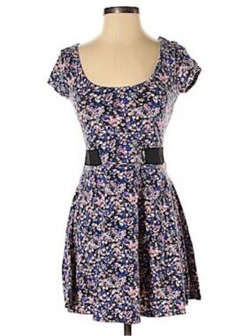 American Eagle OutfittersSize S (Petite) Casual Dress